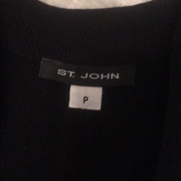 Women’s St John Tank Top Sleeveless Shirt - Picture 3 of 3